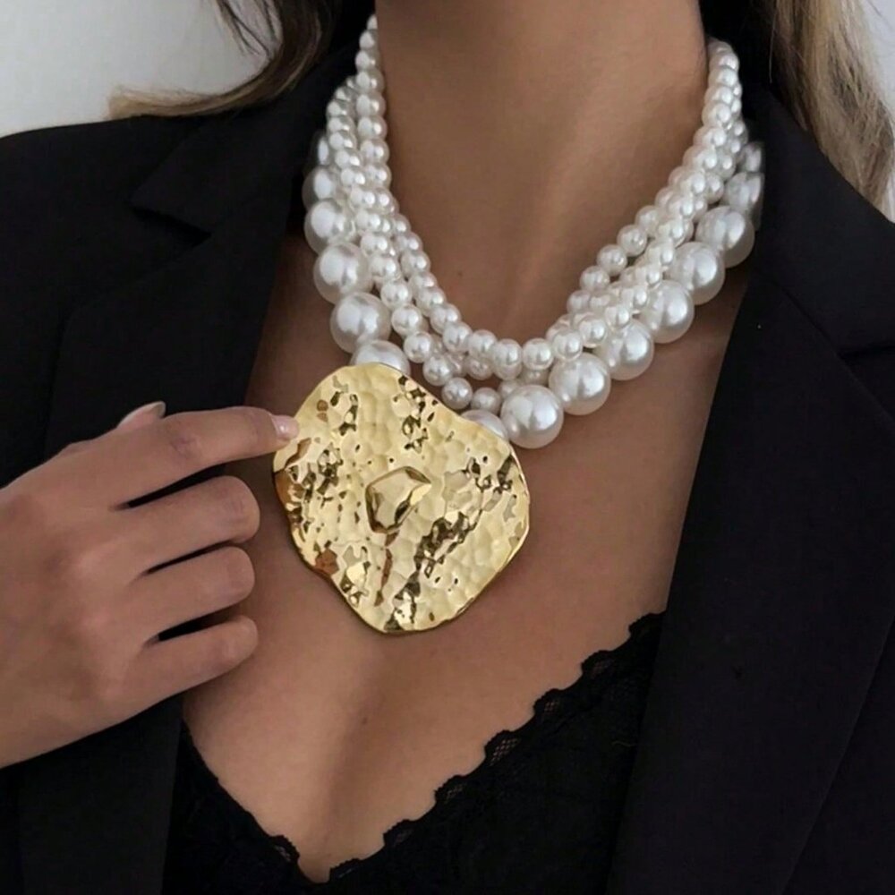 Asymmetrical Geometric Women's Faux Pearl Luxurious Necklace